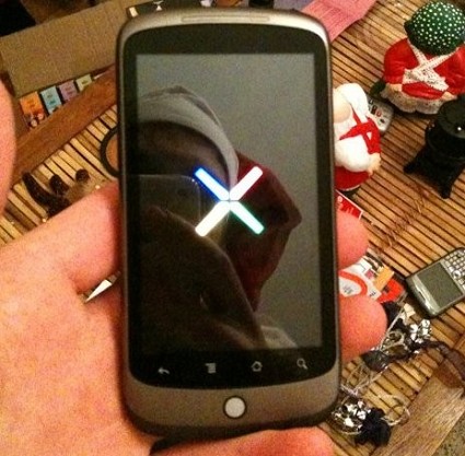 Nexus One: il giorno del debutto del primo Googlefonino con Android. 